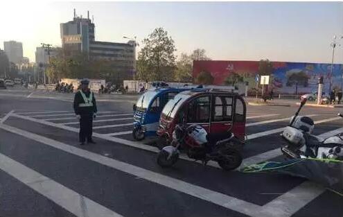 多大仇？坚决取缔电动三轮、四轮车！见一辆扣一辆！